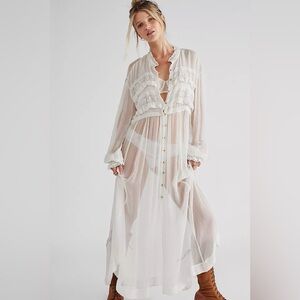 Amelia Lace Maxi Dress Lace Duster